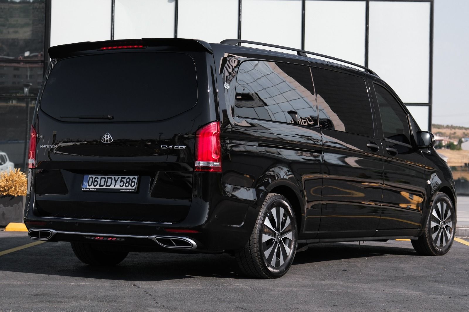 Premium Van